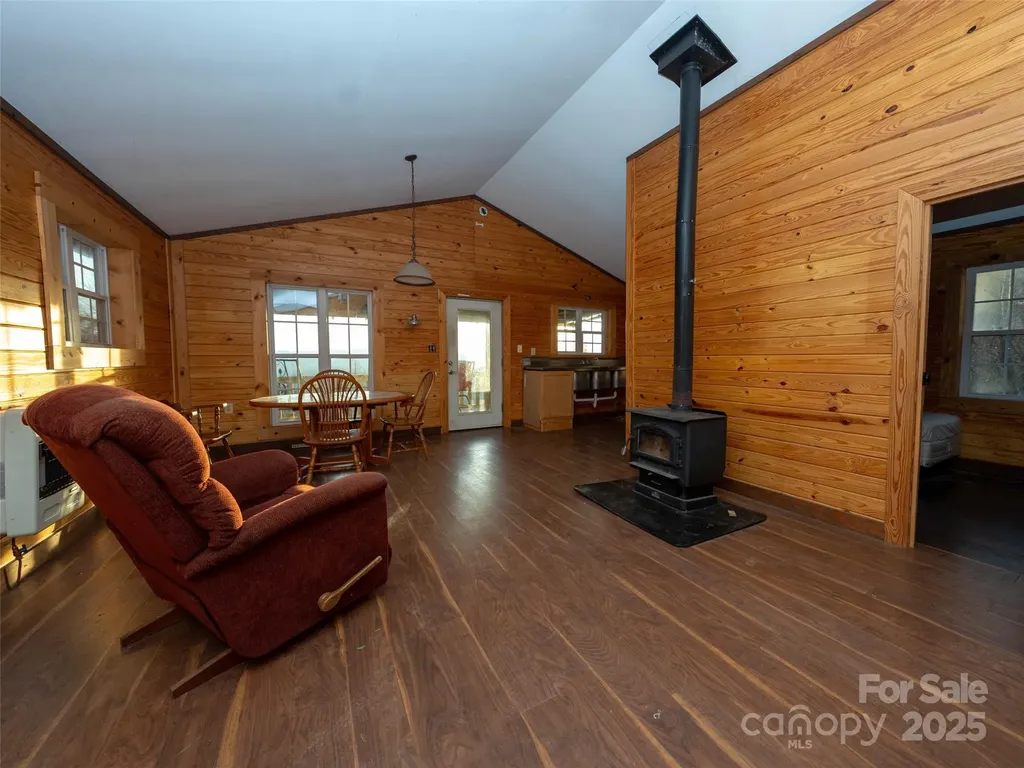506 Rocky Acres Road Canton NC 28716