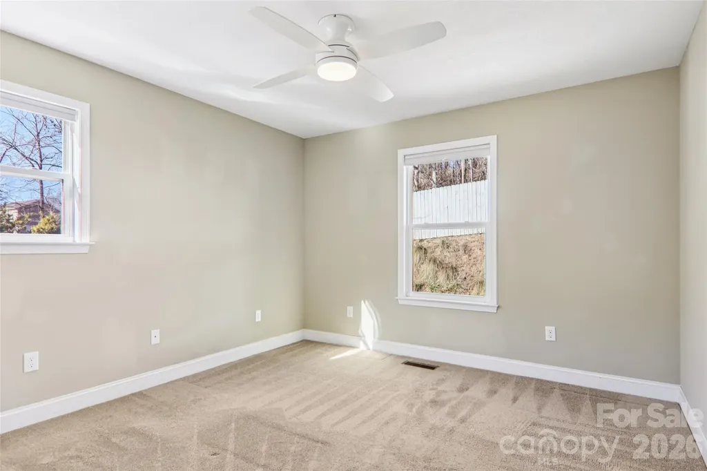 16 Southwood Drive Weaverville NC 28787