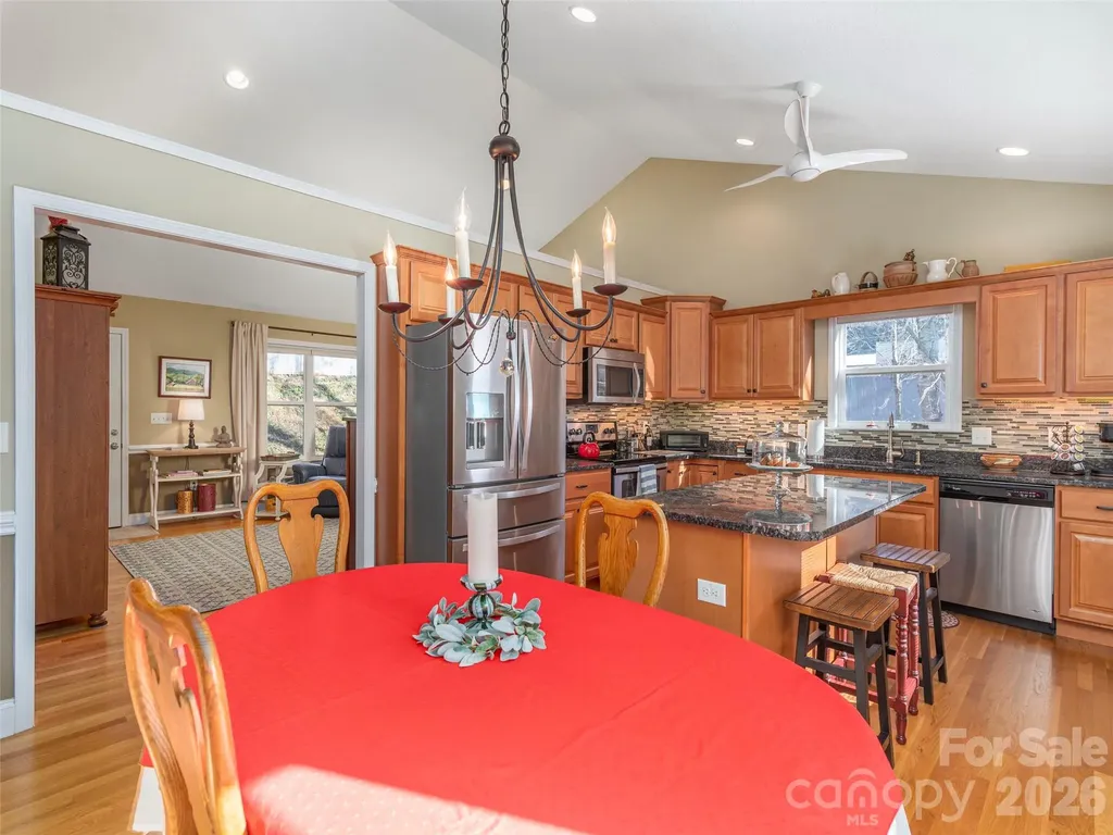 16 Southwood Drive Weaverville NC 28787