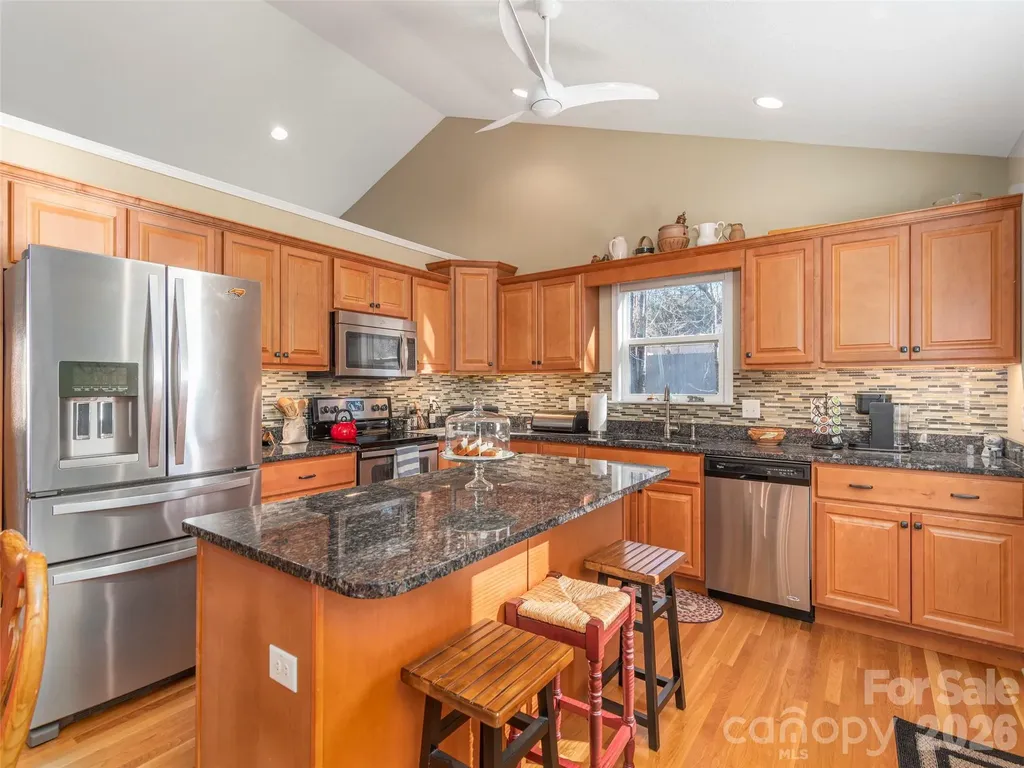 16 Southwood Drive Weaverville NC 28787