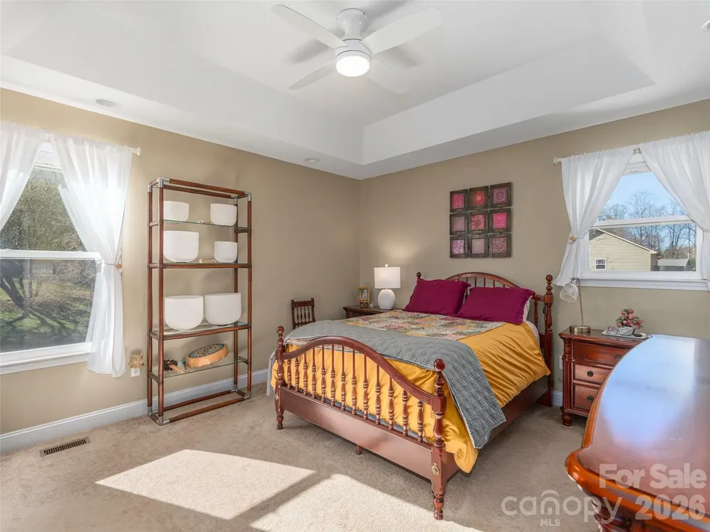16 Southwood Drive Weaverville NC 28787