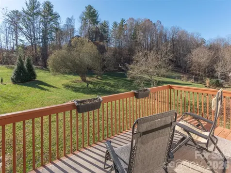 16 Southwood Drive Weaverville NC 28787