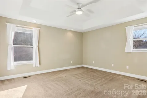 16 Southwood Drive Weaverville NC 28787