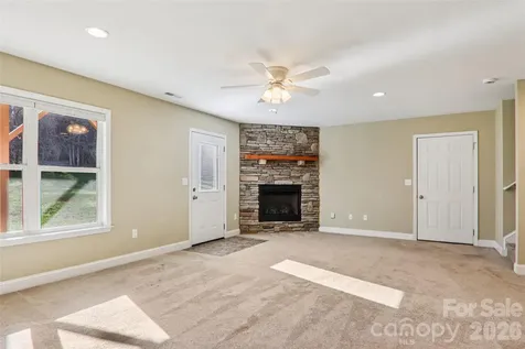 16 Southwood Drive Weaverville NC 28787