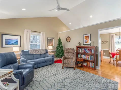 16 Southwood Drive Weaverville NC 28787