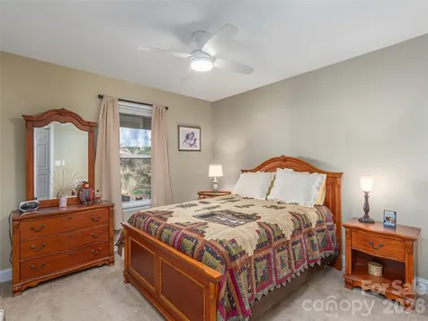 16 Southwood Drive Weaverville NC 28787