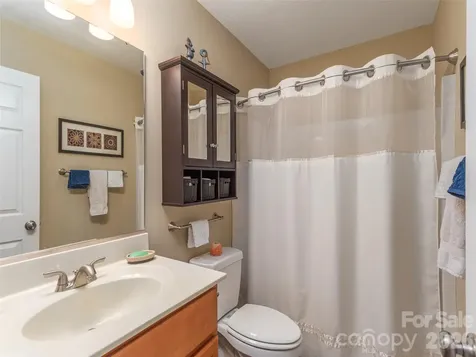 16 Southwood Drive Weaverville NC 28787