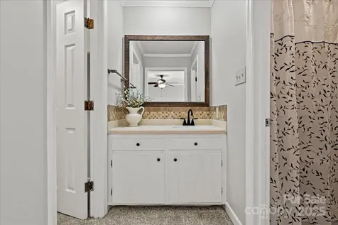 305 Virginia Avenue Cheraw SC 29520