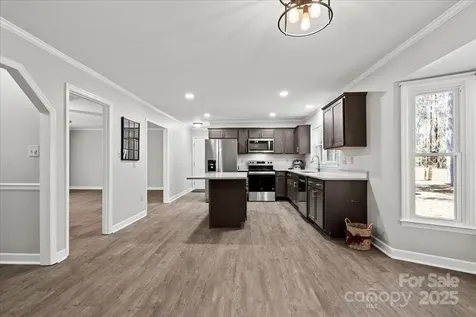 305 Virginia Avenue Cheraw SC 29520