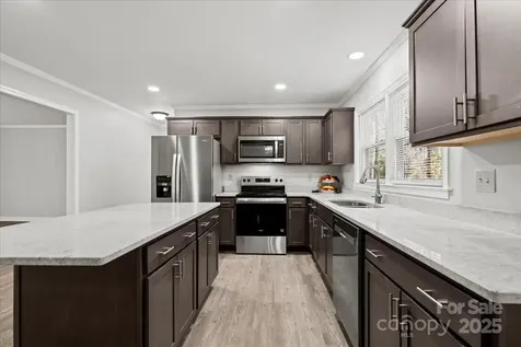 305 Virginia Avenue Cheraw SC 29520