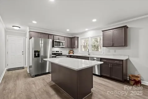305 Virginia Avenue Cheraw SC 29520