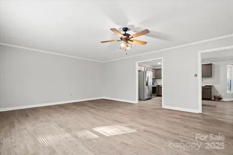 305 Virginia Avenue Cheraw SC 29520
