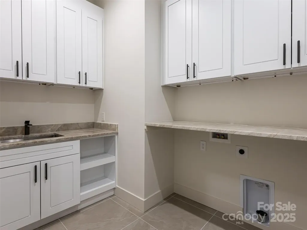 51 Bridgeway Drive Candler NC 28715
