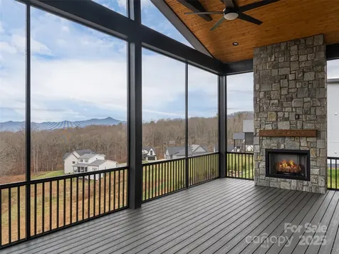 51 Bridgeway Drive Candler NC 28715