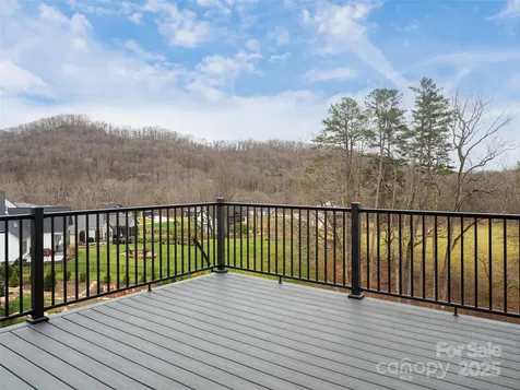 51 Bridgeway Drive Candler NC 28715