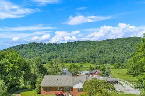 3606 Nc Highway 194 S Sugar Grove NC 28679