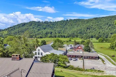 3606 Nc Highway 194 S Sugar Grove NC 28679