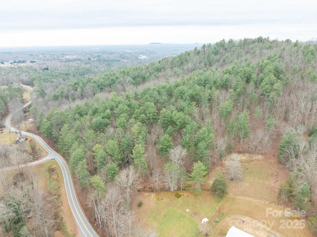 1864 Starcross Road Lenoir NC 28645