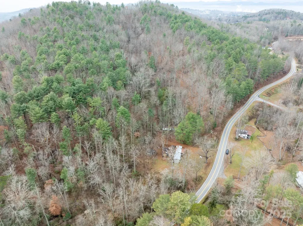 1864 Starcross Road Lenoir NC 28645