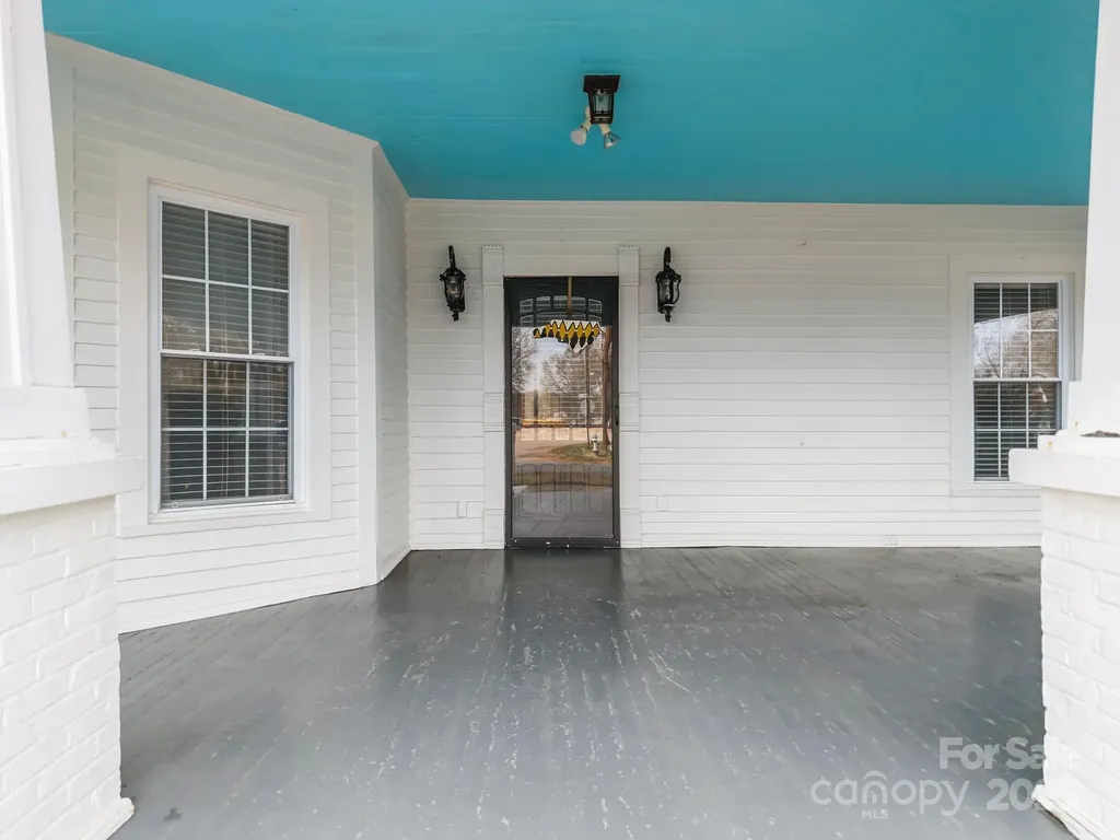 401 W Hoke Street Landis NC 28088