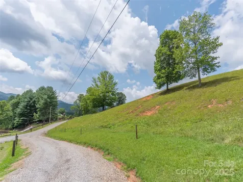 00 Bark Trail Waynesville NC 28786