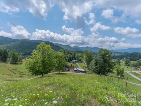 00 Bark Trail Waynesville NC 28786