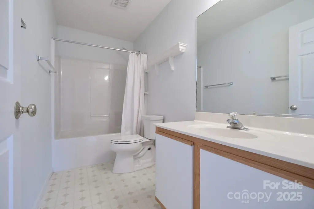 2625 Stratford Lake Road Winston Salem NC 27103