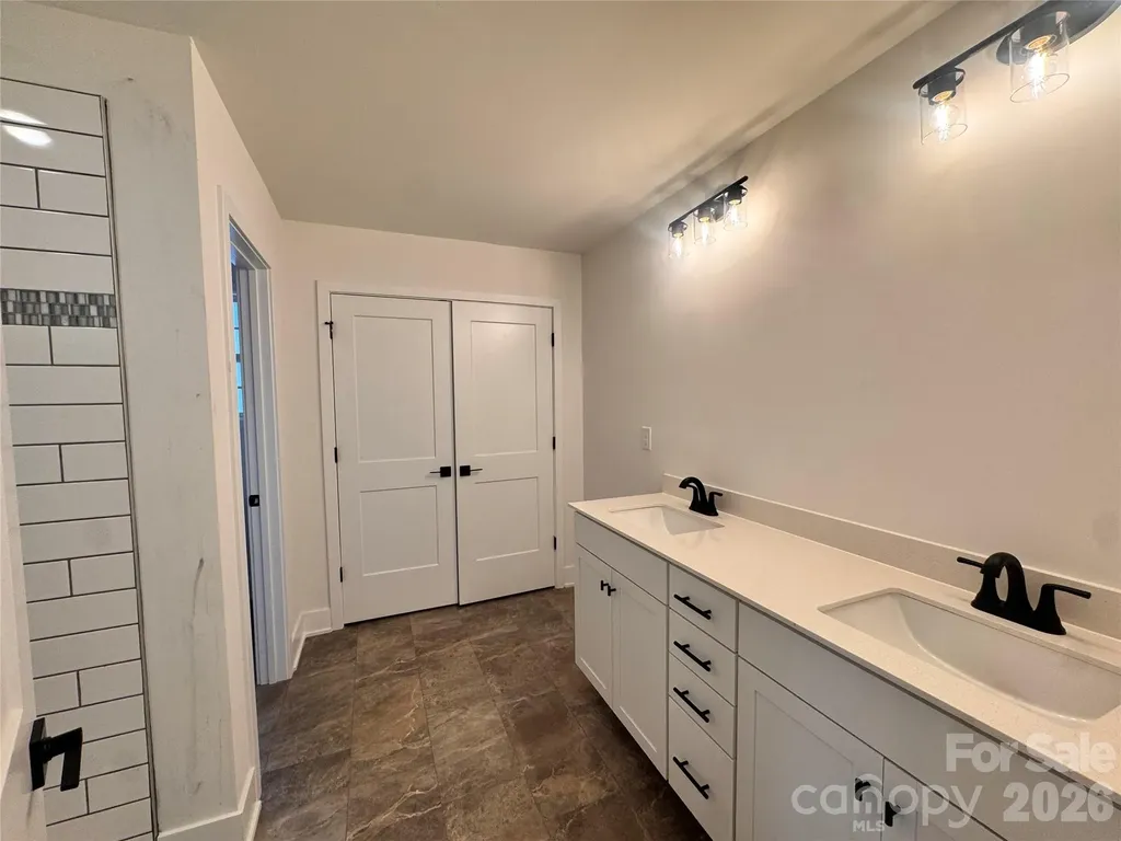 720 Inwood Hill Drive Gastonia NC 28056