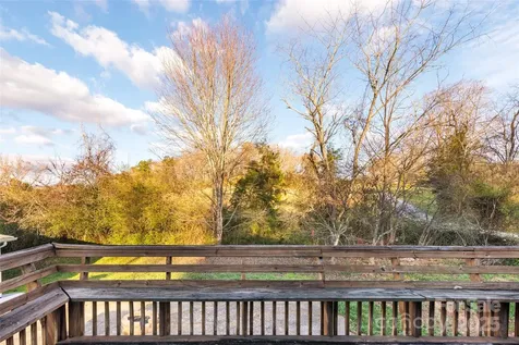 1137 Saunders Road Franklin NC 28734