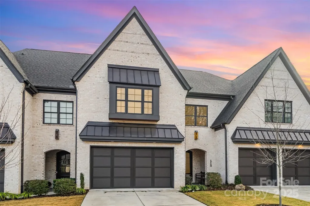 119 Thorncote Place Charlotte NC 28226