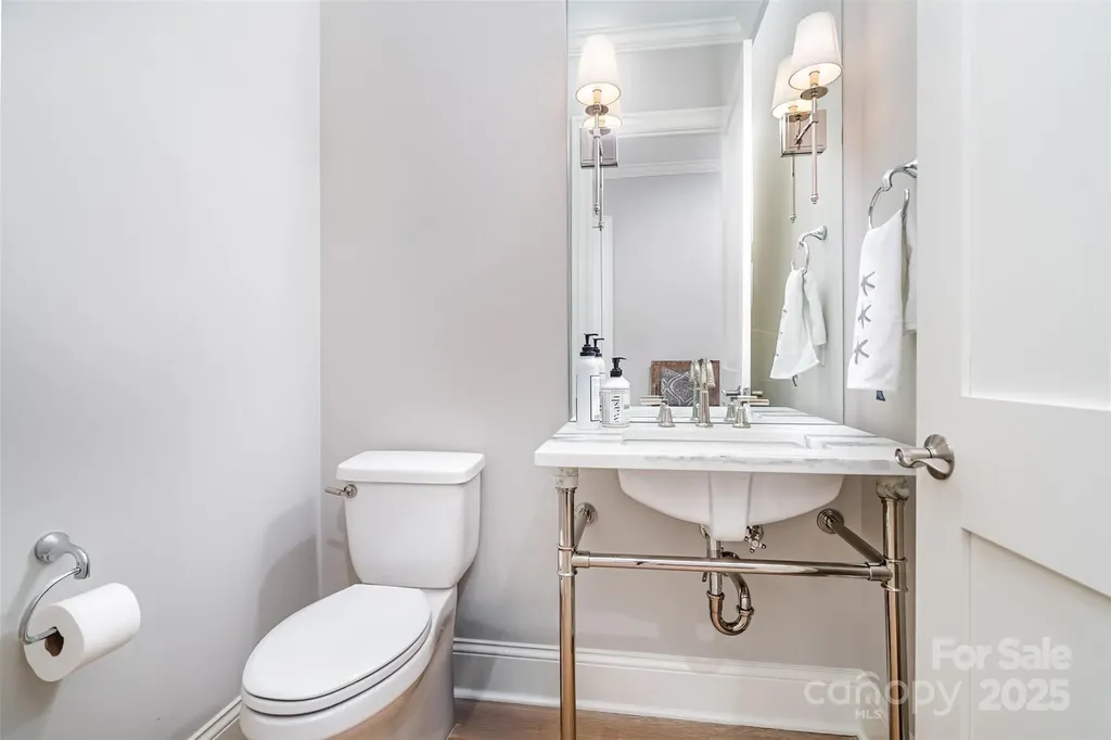 119 Thorncote Place Charlotte NC 28226