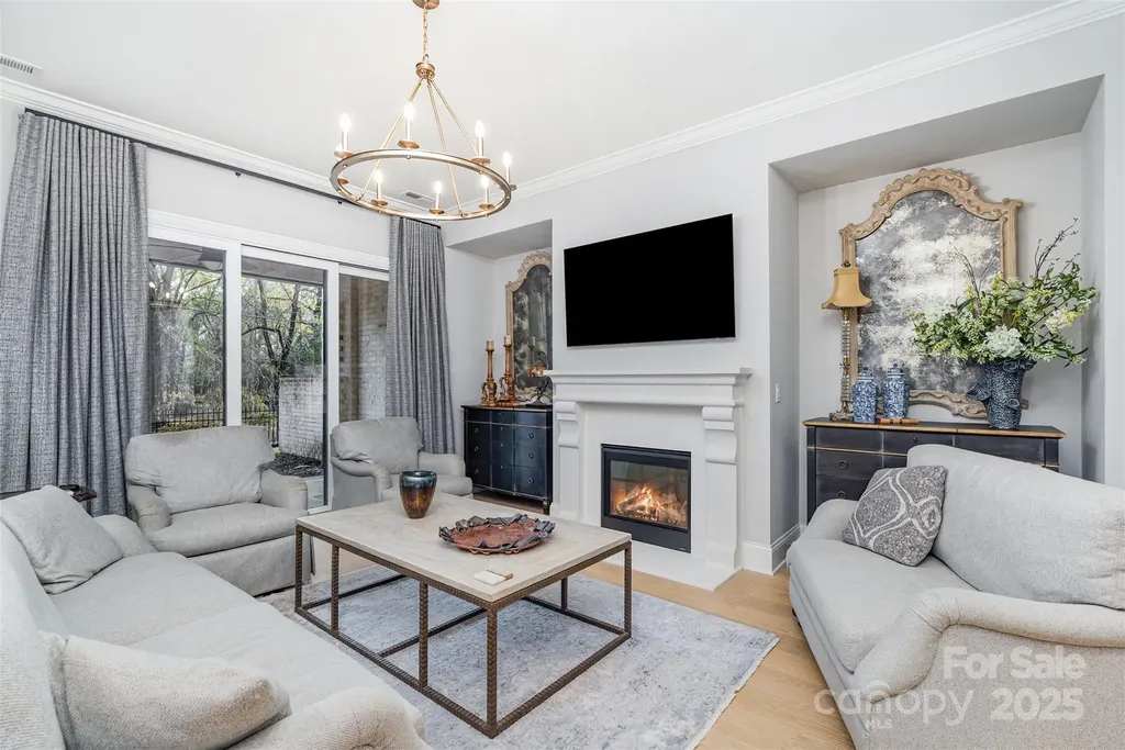 119 Thorncote Place Charlotte NC 28226