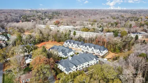119 Thorncote Place Charlotte NC 28226
