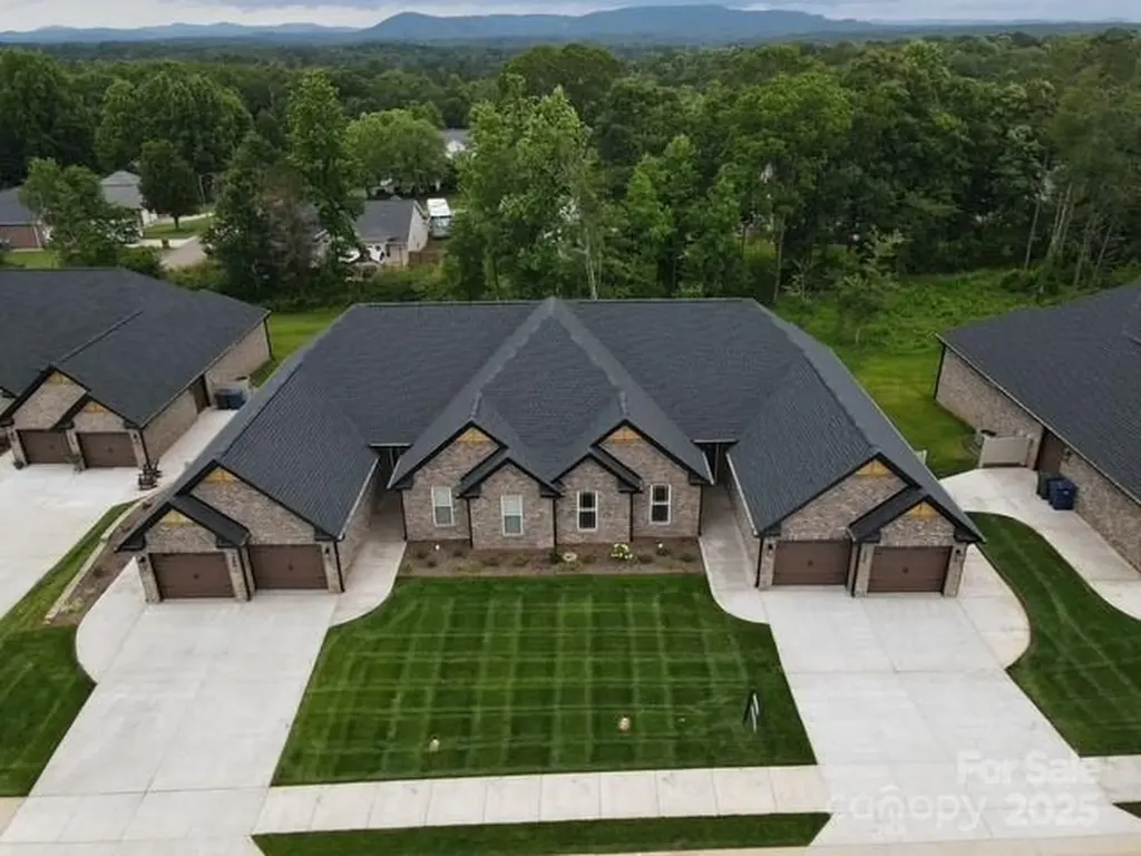 3361 48th Avenue NE Hickory NC 28601