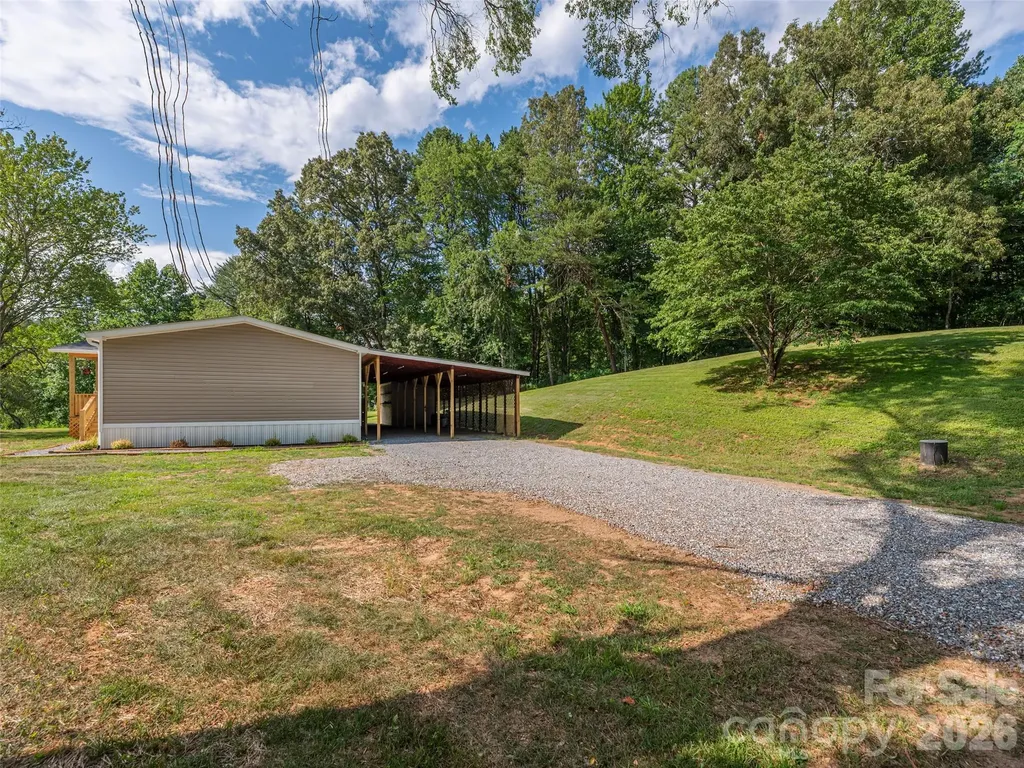 15 Joe Davis Road Sylva NC 28779