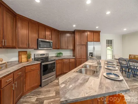 15 Joe Davis Road Sylva NC 28779
