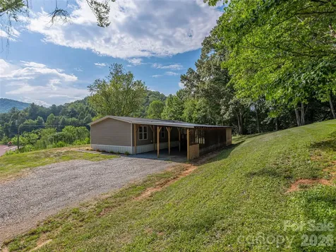 15 Joe Davis Road Sylva NC 28779