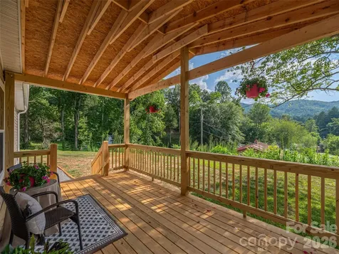 15 Joe Davis Road Sylva NC 28779