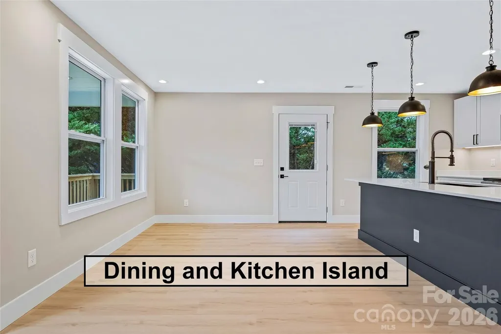 12 Knox Road Black Mountain NC 28711