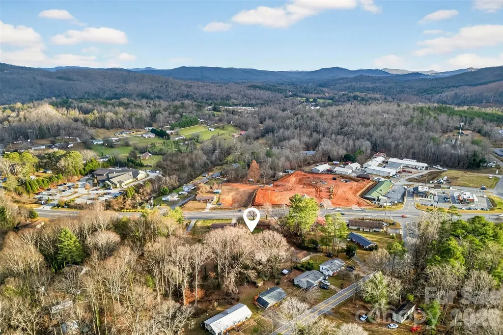 2390 Sugar Hill Road Marion NC 28752