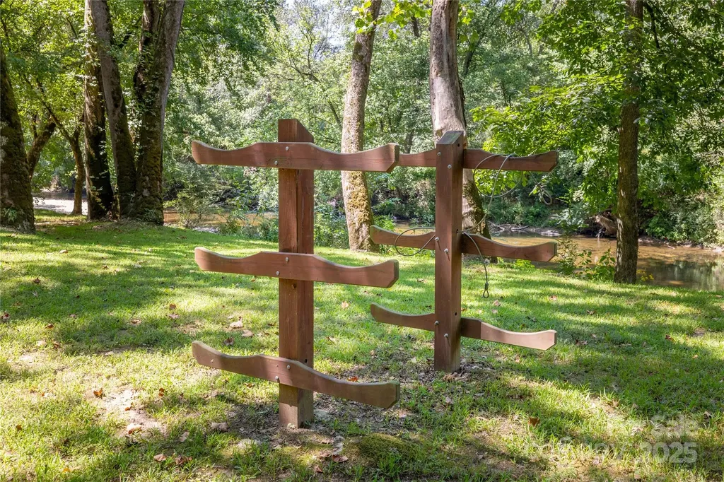 1038 Round Rock Road Lenoir NC 28645
