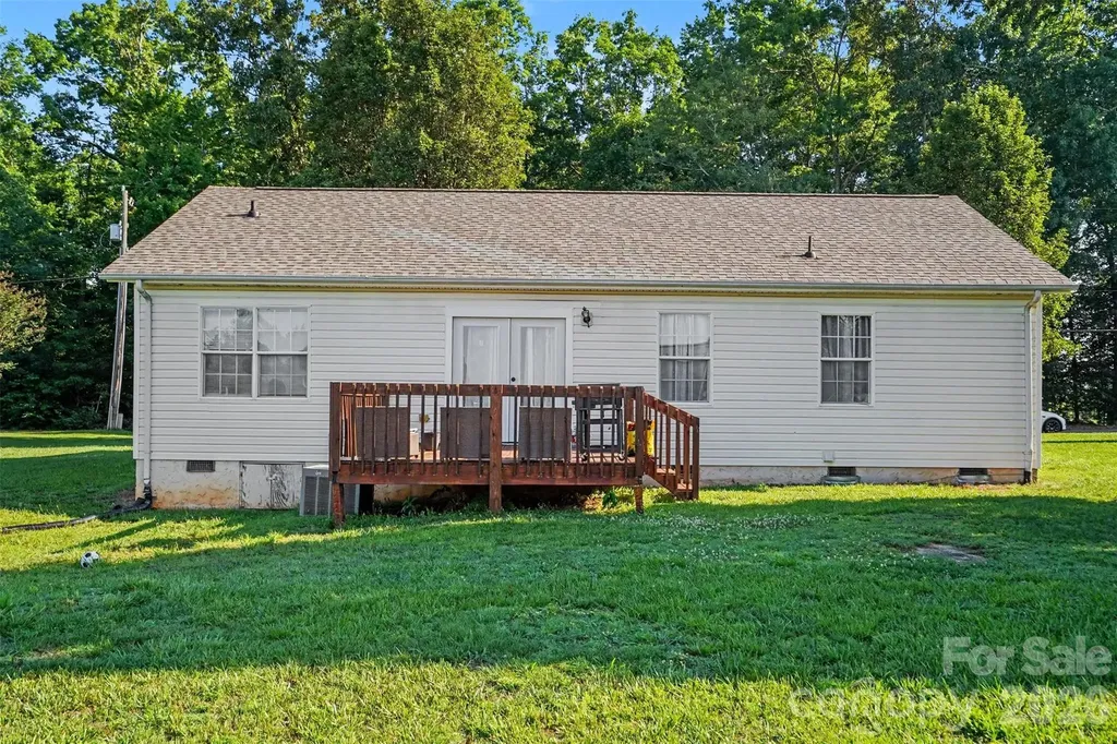 105 3rd Avenue NW Hildebran NC 28637