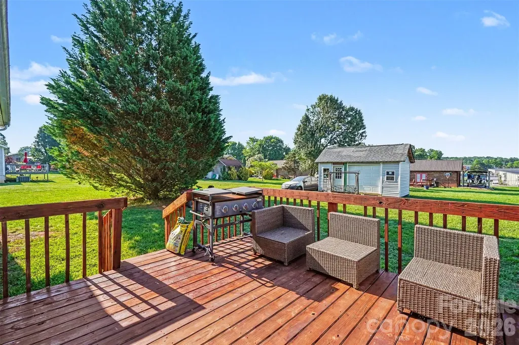 105 3rd Avenue NW Hildebran NC 28637