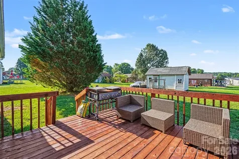 105 3rd Avenue NW Hildebran NC 28637