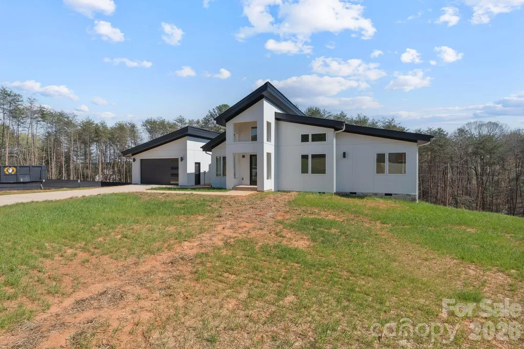 5733 Selkirk Drive Hickory NC 28601