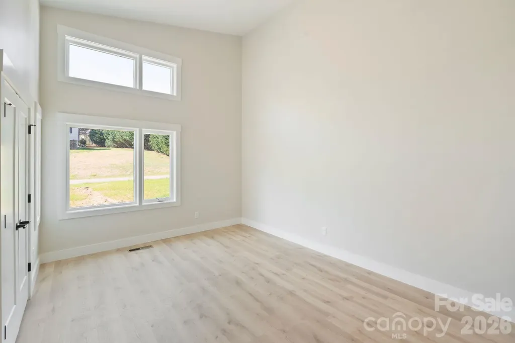 5733 Selkirk Drive Hickory NC 28601