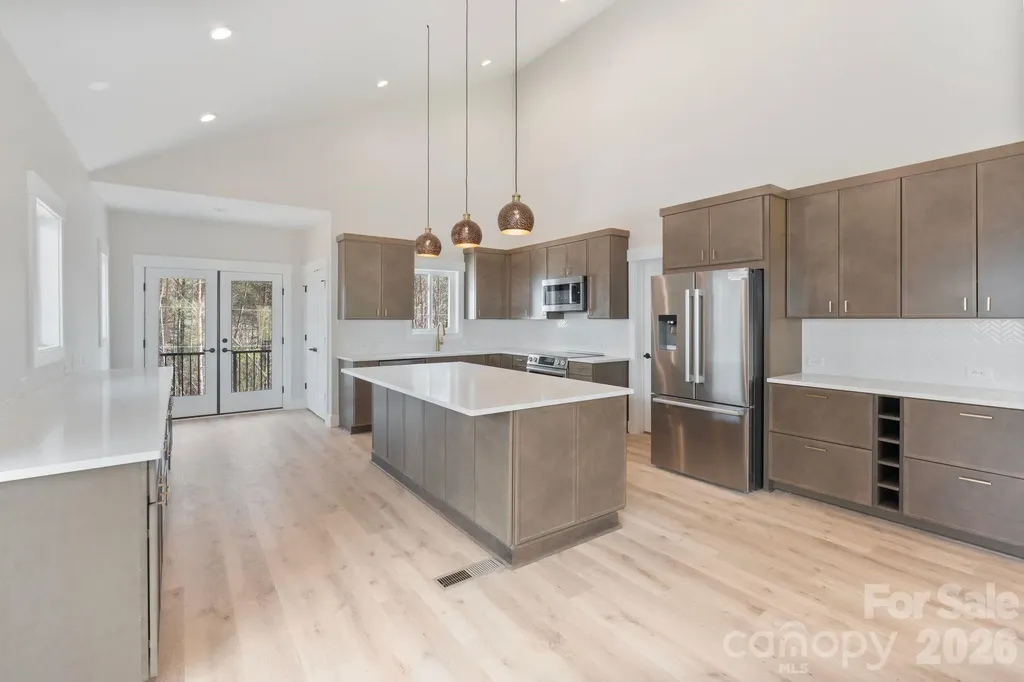 5733 Selkirk Drive Hickory NC 28601
