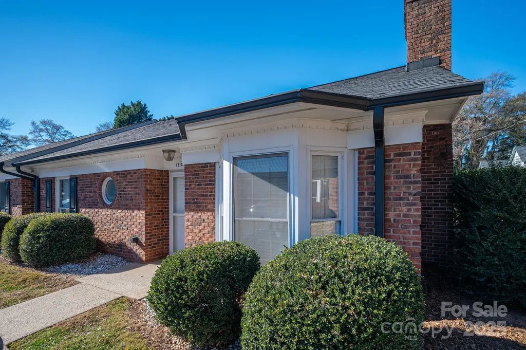 1212 E Franklin Boulevard Gastonia NC 28054