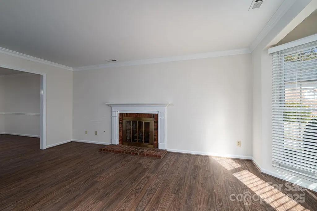 1212 E Franklin Boulevard Gastonia NC 28054