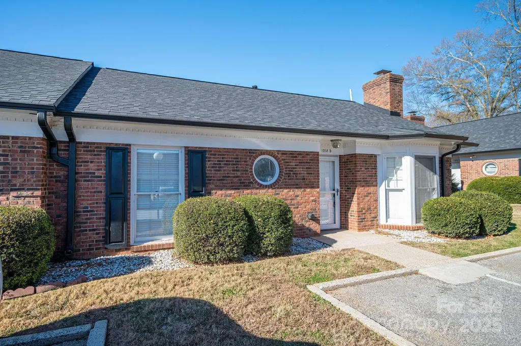 1212 E Franklin Boulevard Gastonia NC 28054